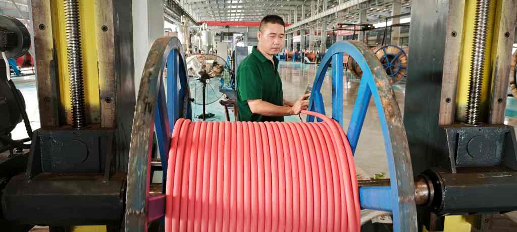 《秋韻嘉魚，匠心織纜——中晨線纜的豐收季》